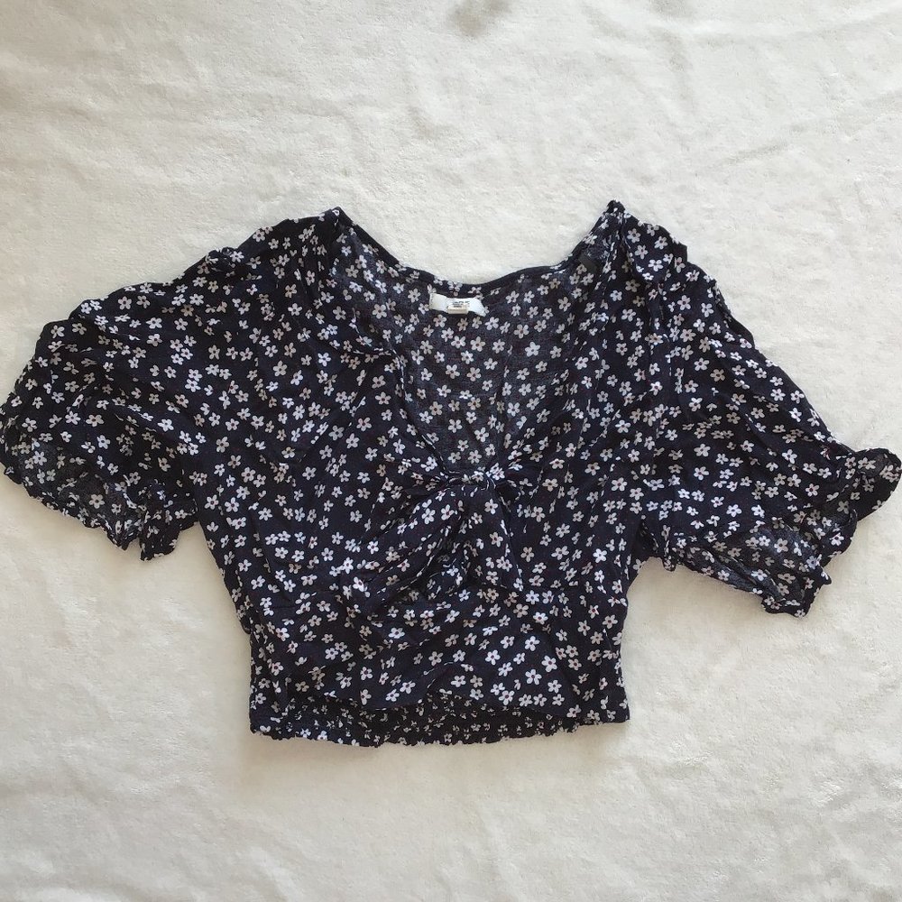 Ardene floral navy front tie cutout top